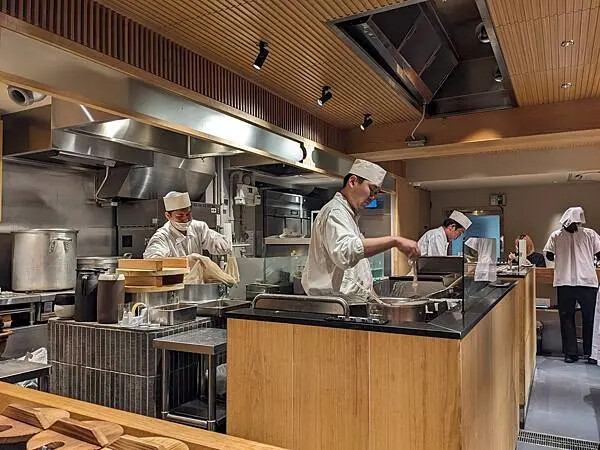 金子半之助日本橋人形町店