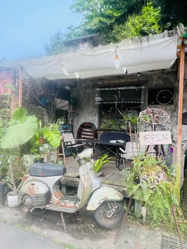 新北市三貂嶺站：平溪線一日遊。午餐寬哥那裡。來平日的瑞芳吃個義大利麵過個悠遊的下午