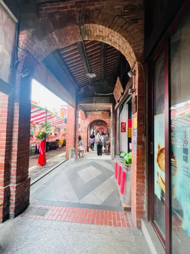 新北市三峽一日遊:三峽清水祖師廟、藍染展示中心、三峽老街、合習聚落、午餐甘樂食堂