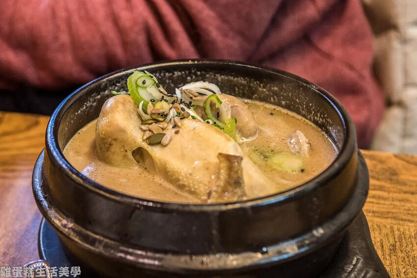 韓國【韓國旅行】首爾遊DAY1、DAY2 - ISAAC吐司、景福宮、土俗村蔘雞湯、弘大、王家糖葫蘆、橋村炸雞