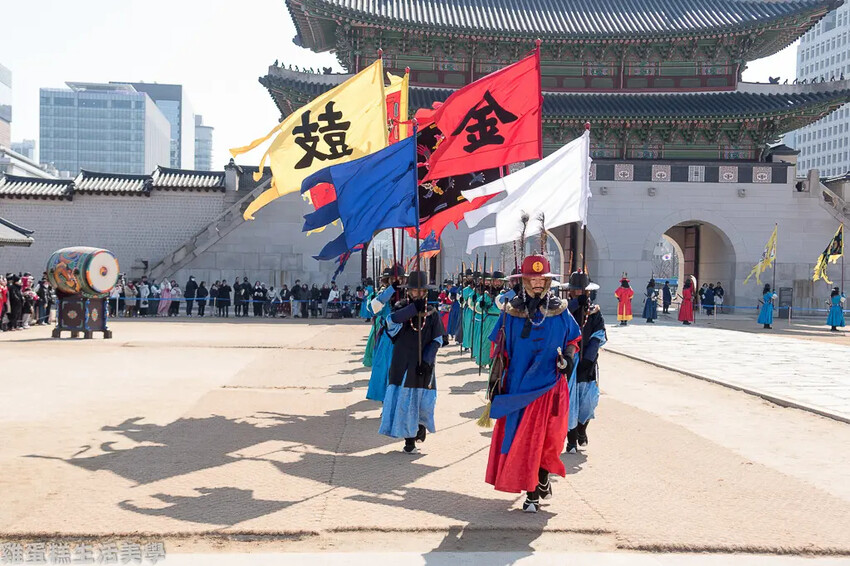 韓國【韓國旅行】首爾遊DAY1、DAY2 - ISAAC吐司、景福宮、土俗村蔘雞湯、弘大、王家糖葫蘆、橋村炸雞