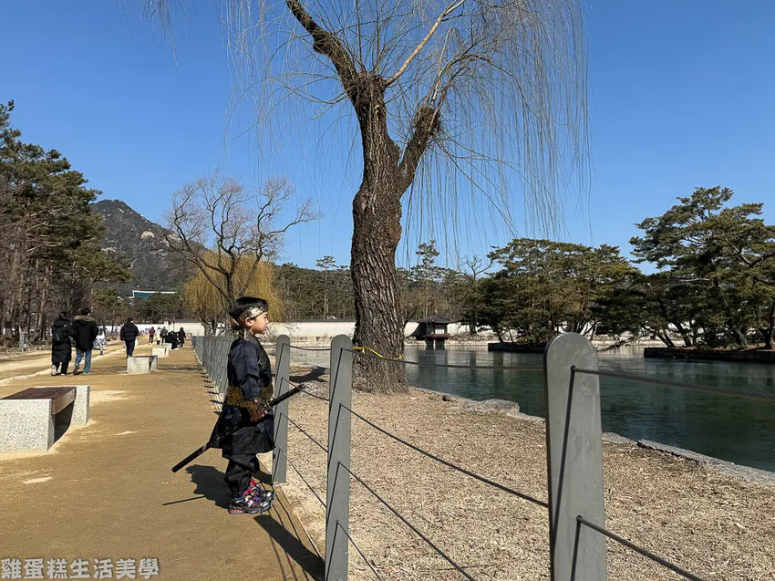 韓國【韓國旅行】首爾遊DAY1、DAY2 - ISAAC吐司、景福宮、土俗村蔘雞湯、弘大、王家糖葫蘆、橋村炸雞