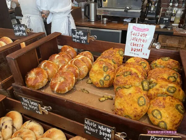 韓國[首爾蠶室]名過其實超夯排隊店London Bagel Museum倫敦貝果博物館＠蠶室店
