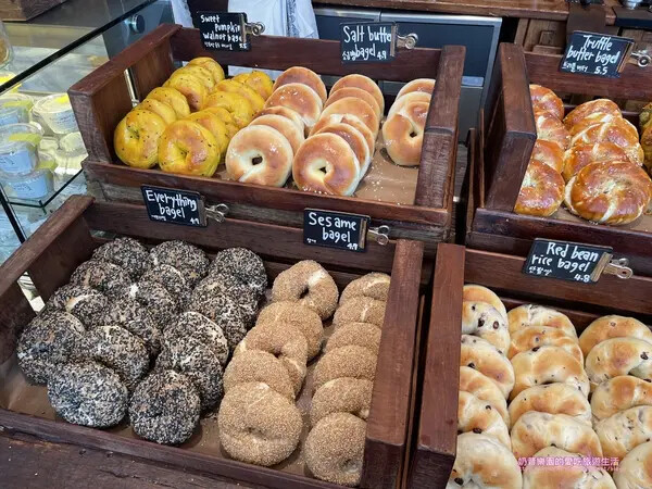 韓國[首爾蠶室]名過其實超夯排隊店London Bagel Museum倫敦貝果博物館＠蠶室店