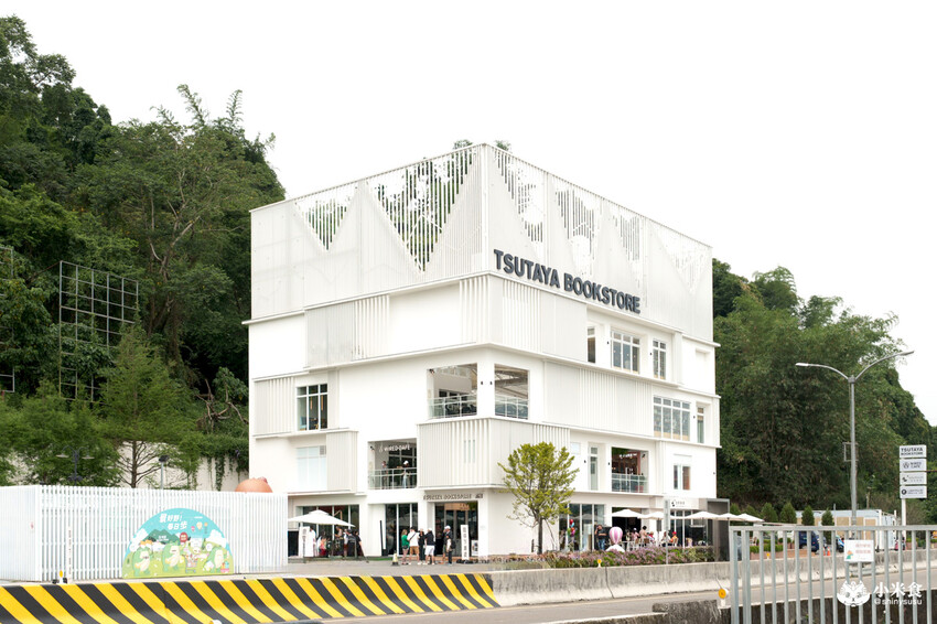 南投日月町複合式商場｜台灣最美休息站，2025南投景點推薦，埔里一日遊，早午餐也美味好吃