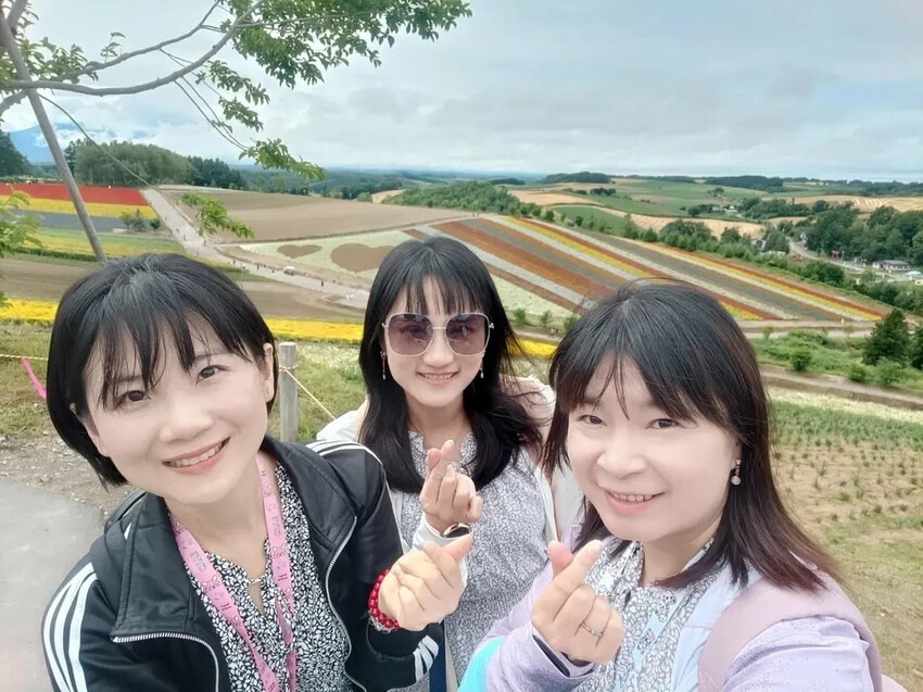 日本2024東京北海道|美瑛四季彩之丘，賞花賞景好放鬆~必吃生玉米、薰衣草牛奶霜淇淋!午餐哈蜜瓜吃到飽~~~好甜好