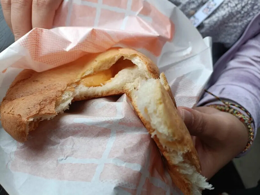 日本2024東京北海道|富田農場看薰衣草~哈蜜瓜麵包必吃!不吃肯定後悔!森林精靈露台~吸收芬多精享片刻寧靜!