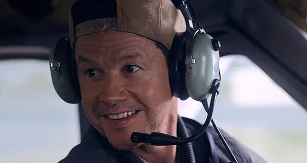 5-失速機劫_Flight Risk_劇照04_馬克華伯格