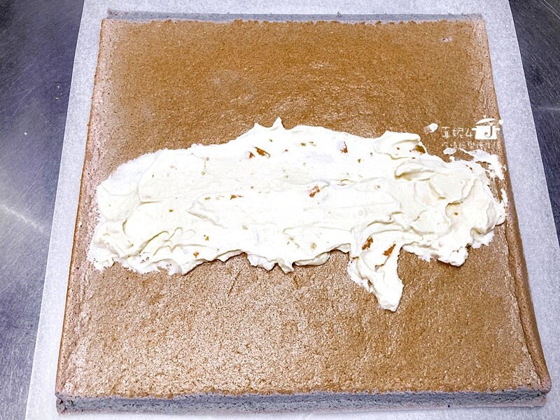 烘焙筆記│紫芋柚香奶凍捲，清爽多於奶膩的風味