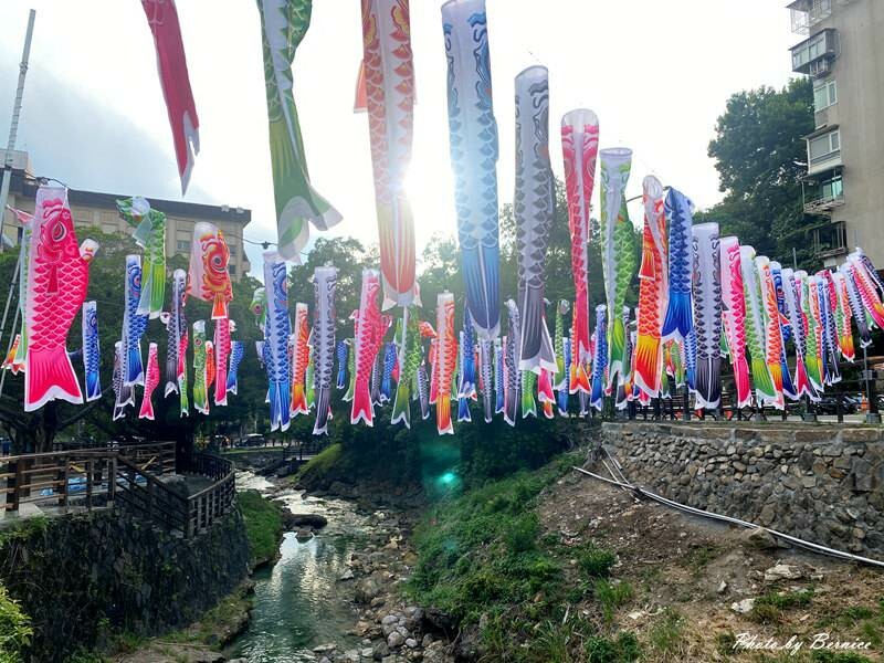 2025北投夏日祭り-魚躍龍門 盛夏祈福~上千鯉魚齊飄揚 盛夏北投獻祝福 夜間閃爍共綻放 @Bernice的隨手筆記