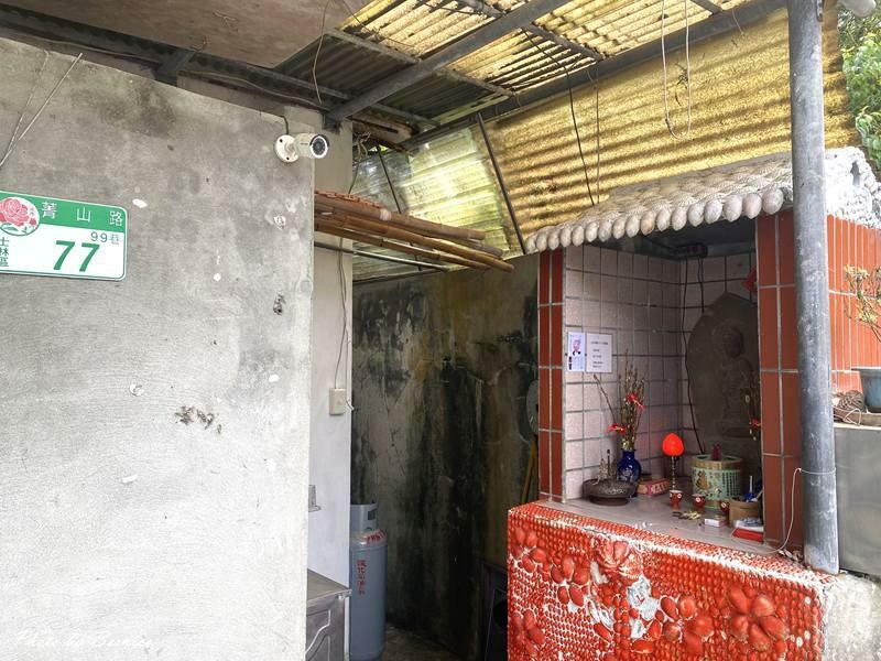 第六十四番石佛.台北新四國遍路~差點消失的64番感謝爺奶留下這石佛文化 @Bernice的隨手筆記
