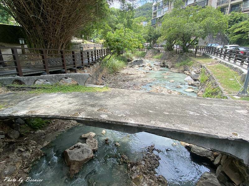 2025北投夏日祭り-魚躍龍門 盛夏祈福~上千鯉魚齊飄揚 盛夏北投獻祝福 夜間閃爍共綻放 @Bernice的隨手筆記