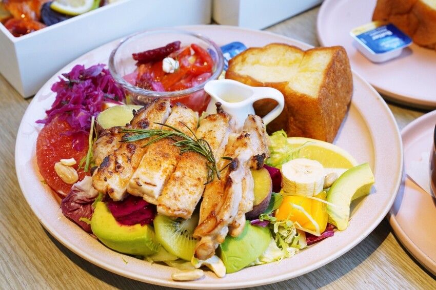 南投縣埔里鎮埔里景點 日月町 日月潭旅途中最美休息驛站，美食、美拍新聖地