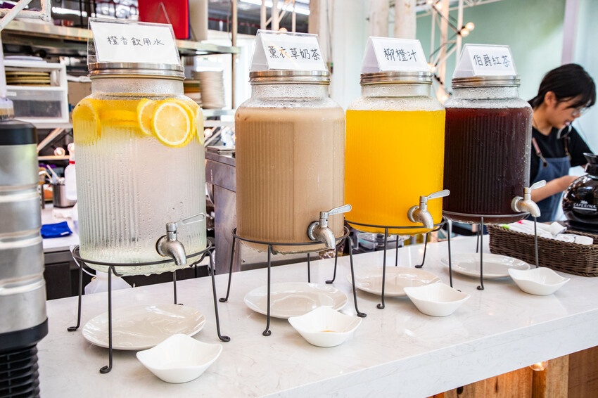 卓蘭小巷清風豪華露營，一泊三食網美必拍。