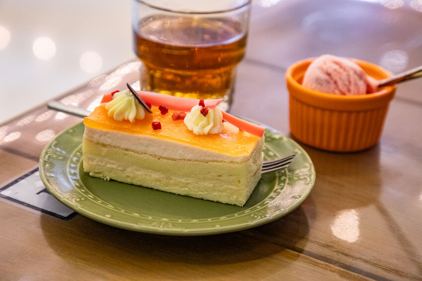 卓蘭小巷清風豪華露營，一泊三食網美必拍。