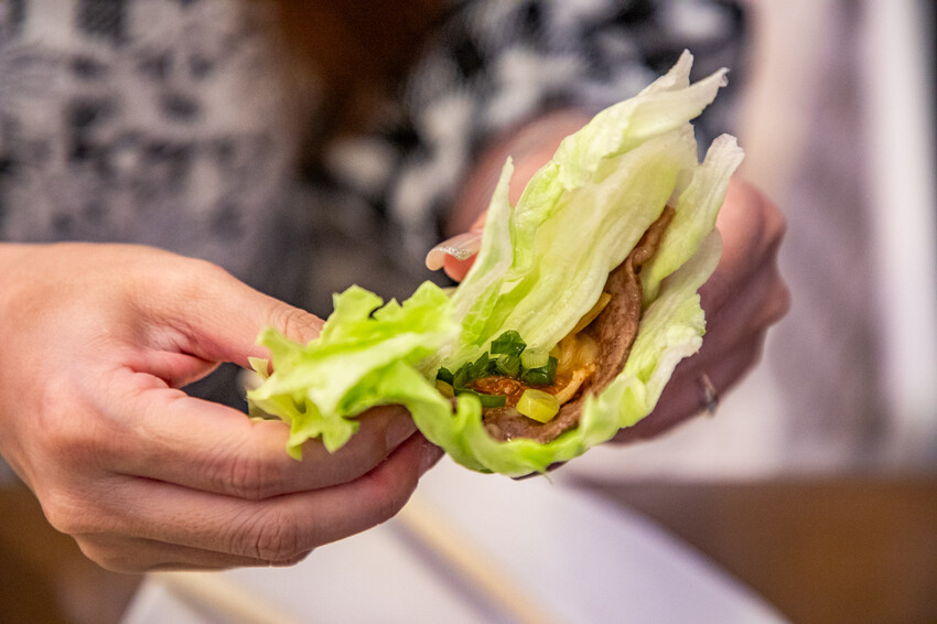 卓蘭小巷清風豪華露營，一泊三食網美必拍。