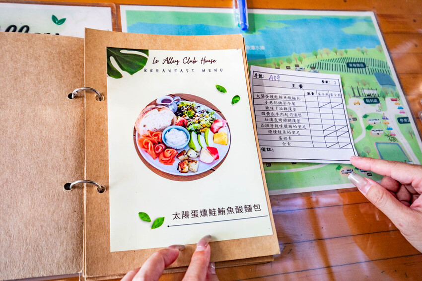 卓蘭小巷清風豪華露營，一泊三食網美必拍。