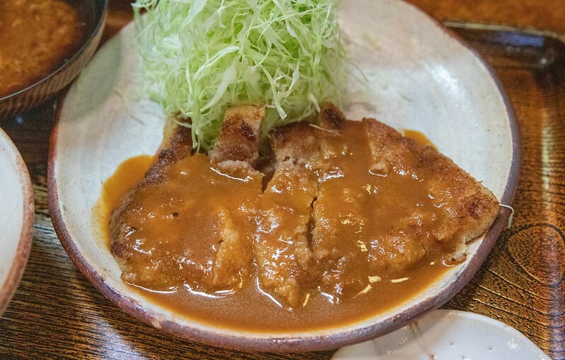 岡山倉敷必吃！梅の木味噌炸豬排45年老店，倉敷名店梅の木。