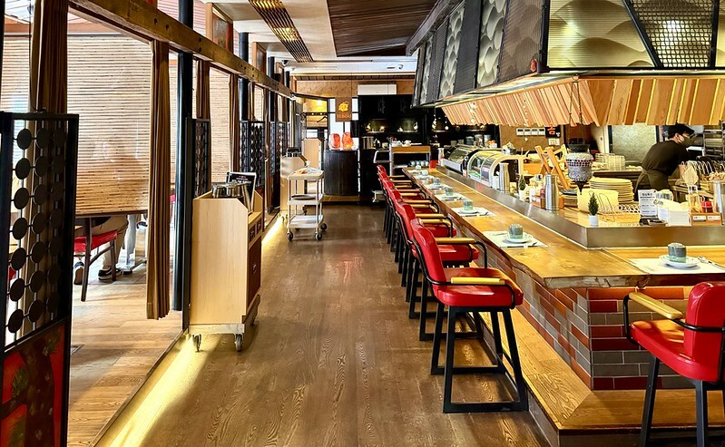 去韓國釜山海雲台別錯過！錦繡河豚本店55年老店，米其林推四吃套餐超值。