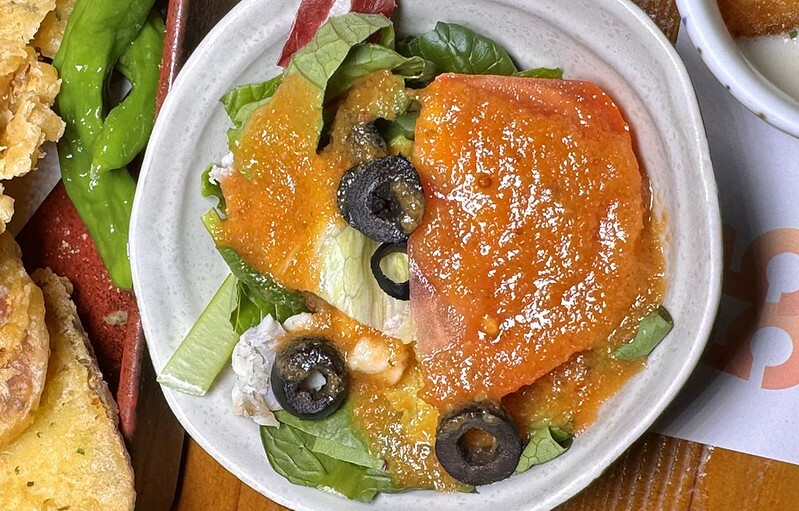 去韓國釜山海雲台別錯過！錦繡河豚本店55年老店，米其林推四吃套餐超值。