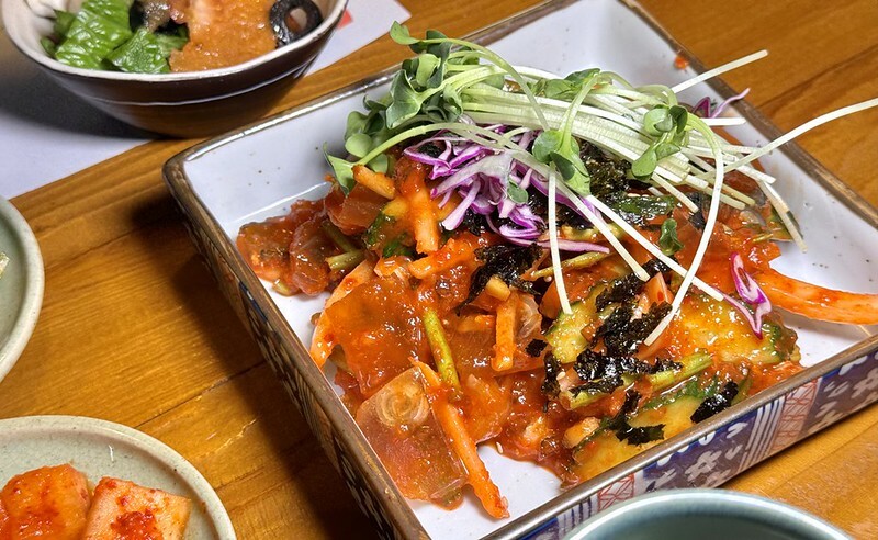 去韓國釜山海雲台別錯過！錦繡河豚本店55年老店，米其林推四吃套餐超值。