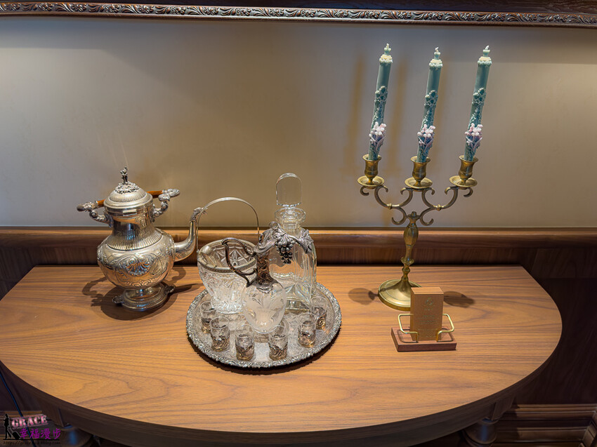 澳門頂級餐廳碧麗宮融合中西美味，精緻料理推薦。