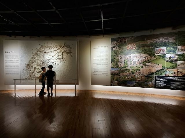 桃園市龜山區台塑企業文物館 | 桃園免門票室內景點．體驗開卡車的樂趣．岩洞裡看能源劇場．展示內容豐富好拍照！