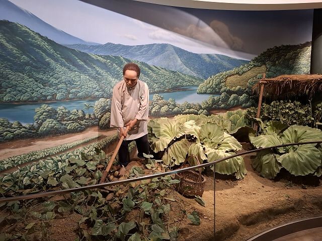 桃園市龜山區台塑企業文物館 | 桃園免門票室內景點．體驗開卡車的樂趣．岩洞裡看能源劇場．展示內容豐富好拍照！