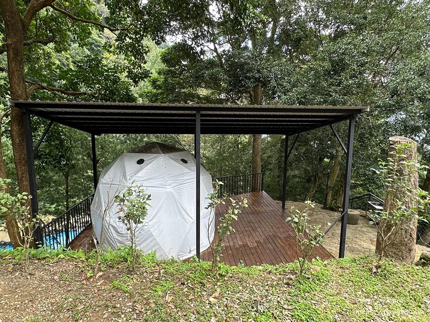 苗栗縣南庄鄉赫利豐岳露營區-營區有小動物，還有懶人露營免搭帳