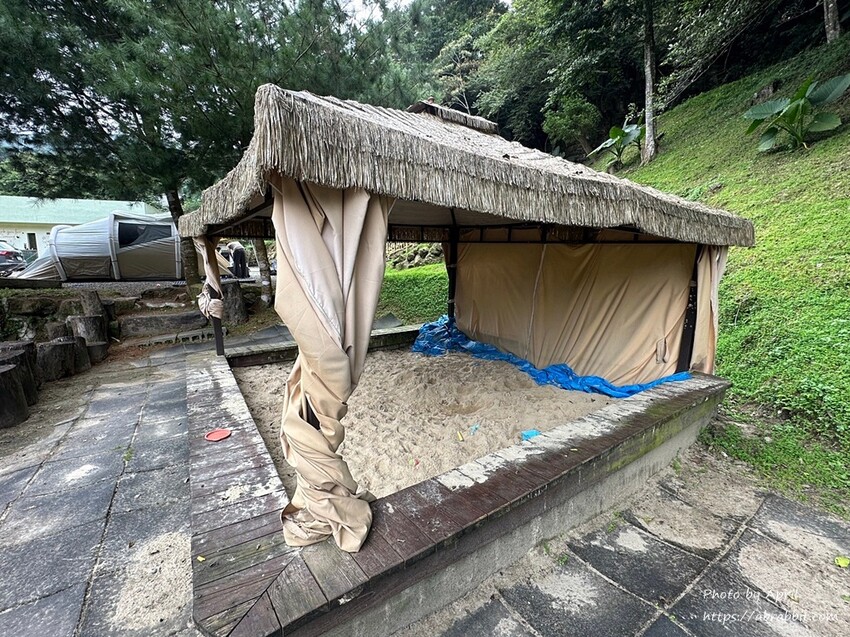 苗栗縣南庄鄉赫利豐岳露營區-營區有小動物，還有懶人露營免搭帳