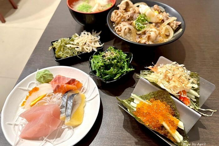 苗栗縣南庄鄉赫利豐岳露營區-營區有小動物，還有懶人露營免搭帳