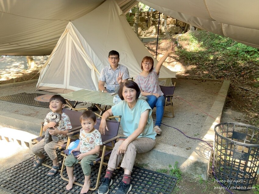 苗栗縣南庄鄉赫利豐岳露營區-營區有小動物，還有懶人露營免搭帳