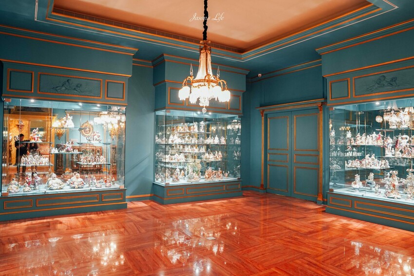 2025高雄必訪！左營莉・瓷藝博物館 超過3600件歐洲皇室瓷器，帶你穿越時空。