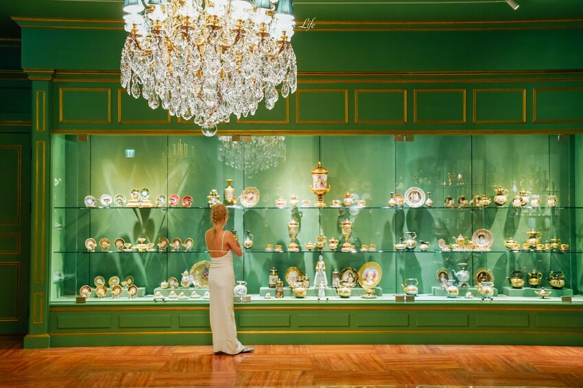 2025高雄必訪！左營莉・瓷藝博物館 超過3600件歐洲皇室瓷器，帶你穿越時空。