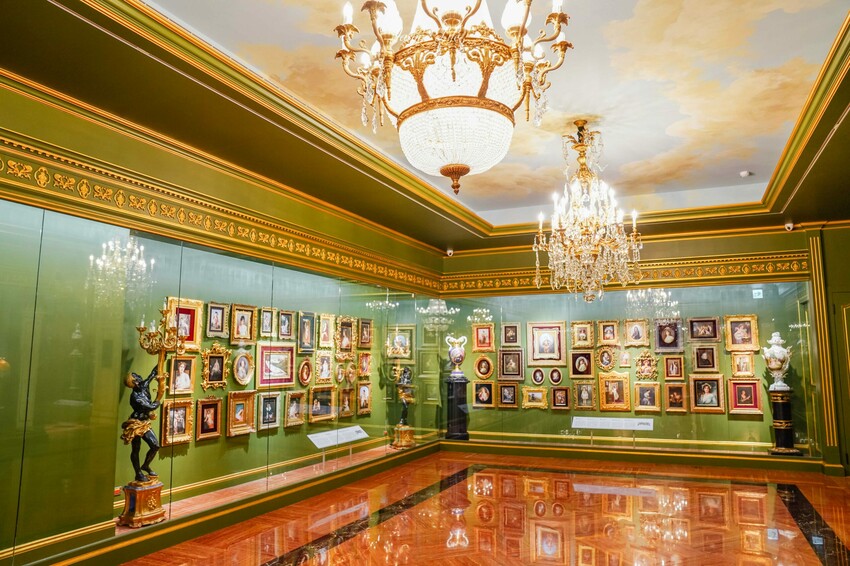 2025高雄必訪！左營莉・瓷藝博物館 超過3600件歐洲皇室瓷器，帶你穿越時空。