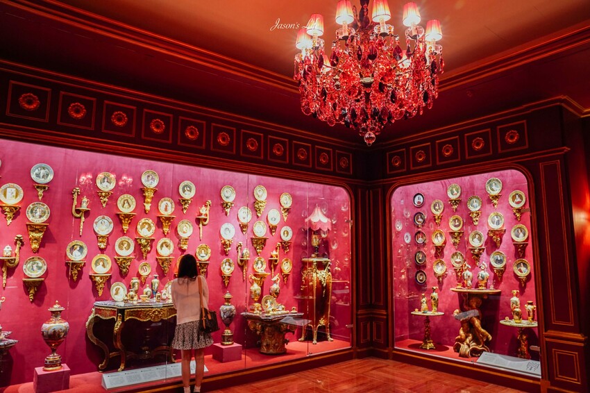 2025高雄必訪！左營莉・瓷藝博物館 超過3600件歐洲皇室瓷器，帶你穿越時空。