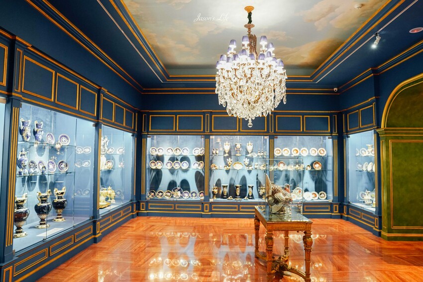 2025高雄必訪！左營莉・瓷藝博物館 超過3600件歐洲皇室瓷器，帶你穿越時空。