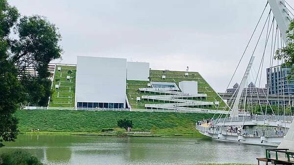 IMG_1574.jpg IMG_1574.jpg