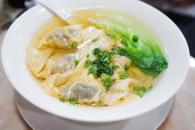 澳門懷舊茶餐廳推薦!招牌紅豆奶茶+牛尾通粉必吃。