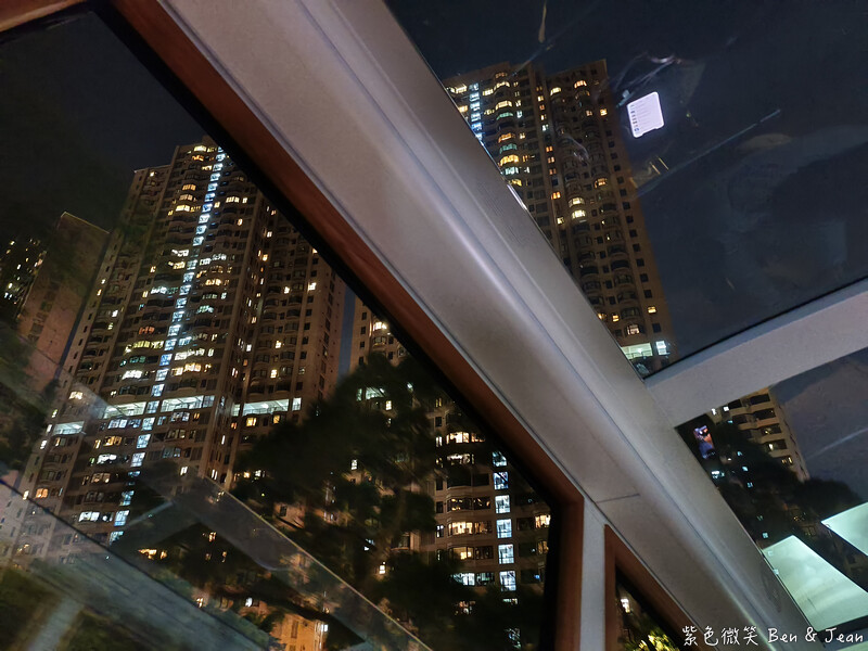 香港【2025香港太平山夜景攻略】山頂纜車+凌霄閣428+杜莎夫人蠟像館｜三合一門票、交通總整理