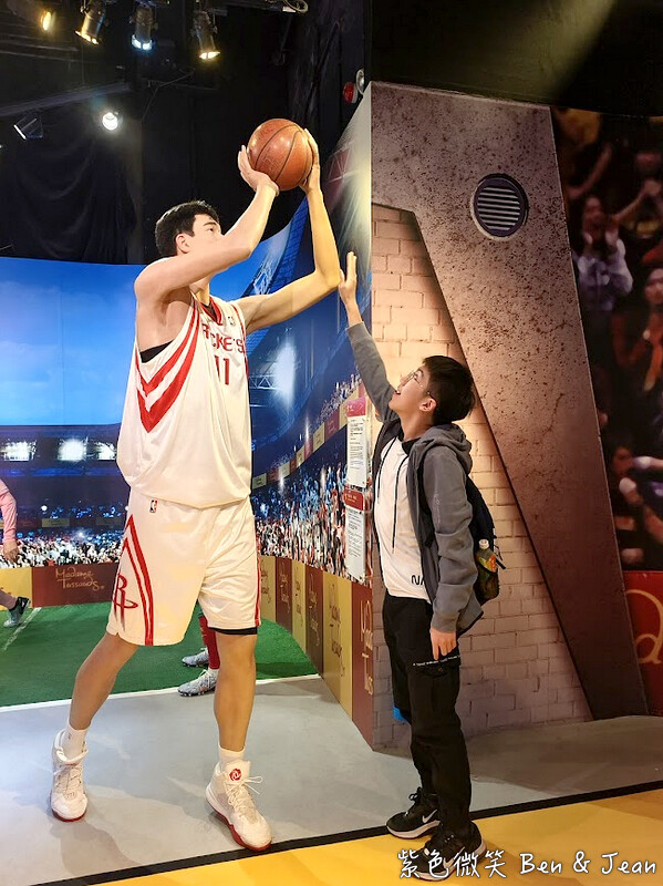 香港【2025香港太平山夜景攻略】山頂纜車+凌霄閣428+杜莎夫人蠟像館｜三合一門票、交通總整理