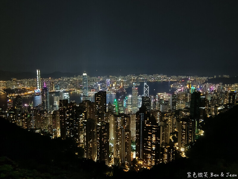 香港【2025香港太平山夜景攻略】山頂纜車+凌霄閣428+杜莎夫人蠟像館｜三合一門票、交通總整理