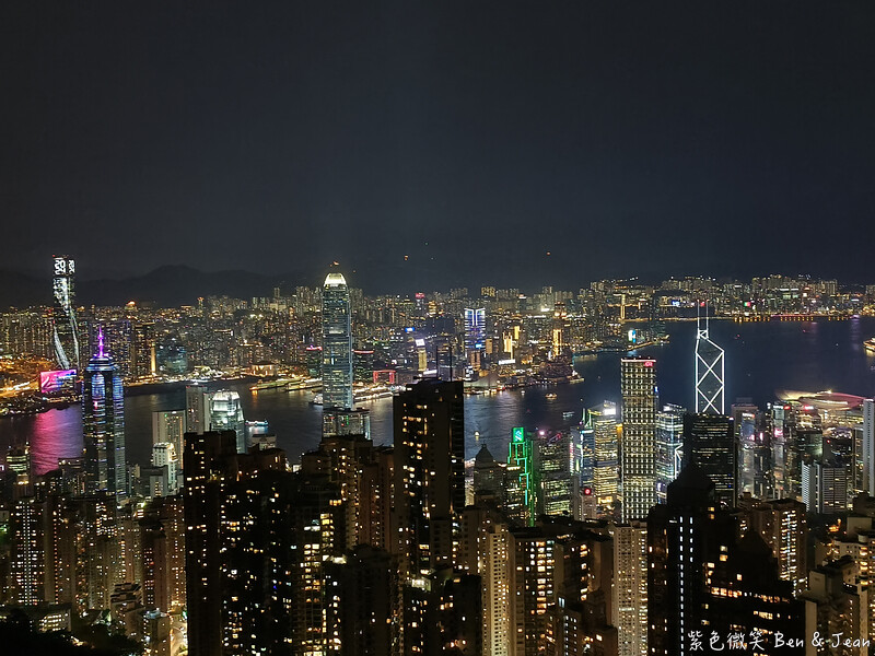 香港【2025香港太平山夜景攻略】山頂纜車+凌霄閣428+杜莎夫人蠟像館｜三合一門票、交通總整理