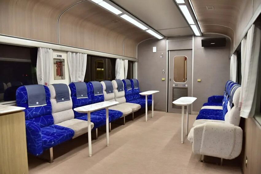 台鐵觀光列車|雄獅旅遊 鳴日廚房X君品頤宮米其林三星料理 移 台鐵觀光列車|雄獅旅遊 鳴日廚房X君品頤宮米其林三星料理 移