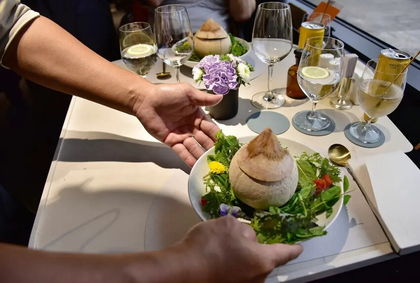 台鐵觀光列車|雄獅旅遊 鳴日廚房X君品頤宮米其林三星料理 移 台鐵觀光列車|雄獅旅遊 鳴日廚房X君品頤宮米其林三星料理 移