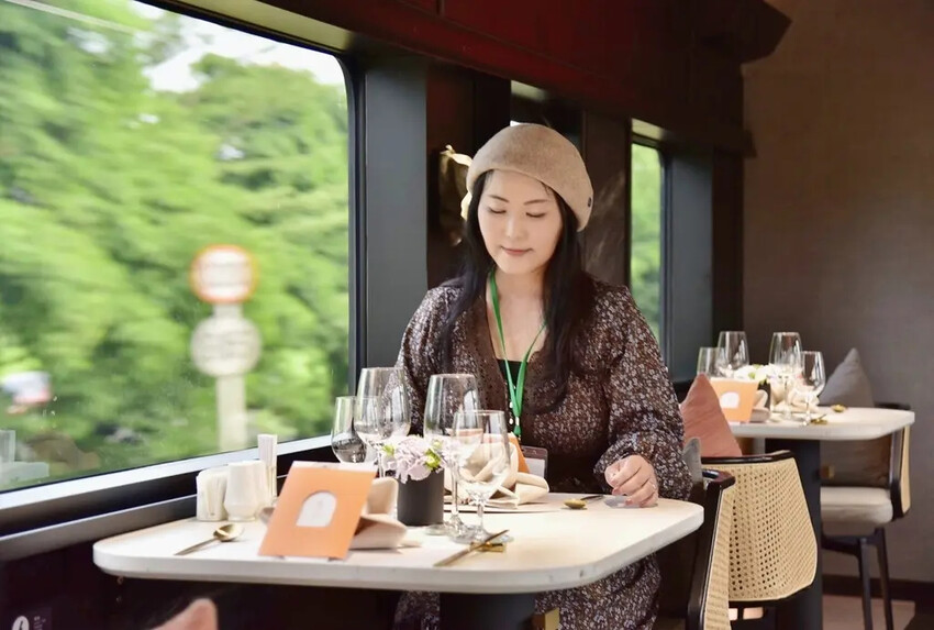 台鐵觀光列車|雄獅旅遊 鳴日廚房X君品頤宮米其林三星料理 移 台鐵觀光列車|雄獅旅遊 鳴日廚房X君品頤宮米其林三星料理 移