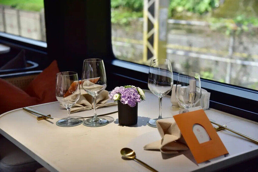 台鐵觀光列車|雄獅旅遊 鳴日廚房X君品頤宮米其林三星料理 移 台鐵觀光列車|雄獅旅遊 鳴日廚房X君品頤宮米其林三星料理 移