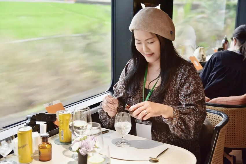 台鐵觀光列車|雄獅旅遊 鳴日廚房X君品頤宮米其林三星料理 移 台鐵觀光列車|雄獅旅遊 鳴日廚房X君品頤宮米其林三星料理 移