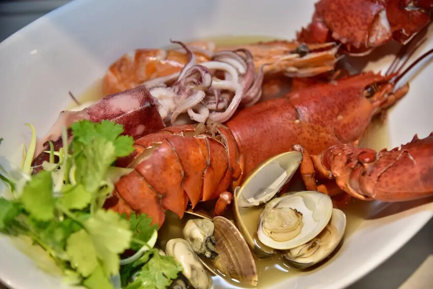 台鐵觀光列車|雄獅旅遊 鳴日廚房X君品頤宮米其林三星料理 移 台鐵觀光列車|雄獅旅遊 鳴日廚房X君品頤宮米其林三星料理 移