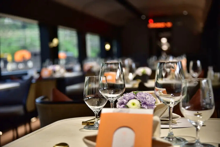 台鐵觀光列車|雄獅旅遊 鳴日廚房X君品頤宮米其林三星料理 移 台鐵觀光列車|雄獅旅遊 鳴日廚房X君品頤宮米其林三星料理 移